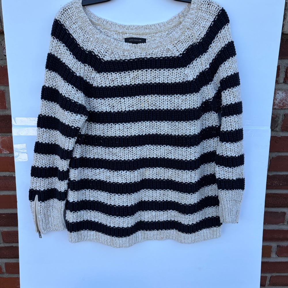Ann Taylor Striped Chunky Knit Sweater Black & White Zipper Cuff Large